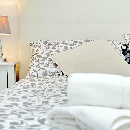 Bbhome Trastevere Station White Chic Apartment Rzym Zewnętrze zdjęcie