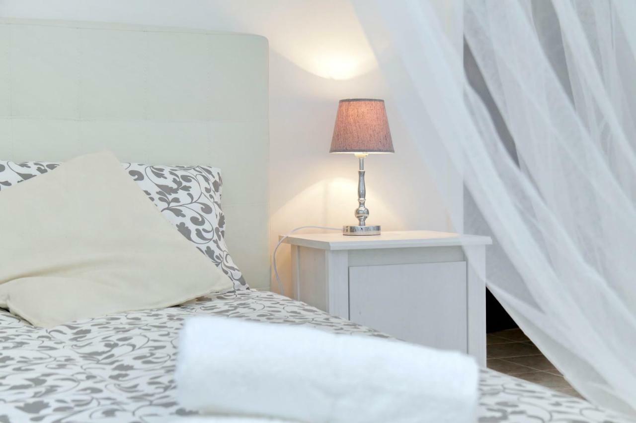 Bbhome Trastevere Station White Chic Apartment Rzym Zewnętrze zdjęcie